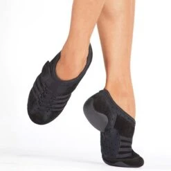Capezio Jag Jazz Shoe Black